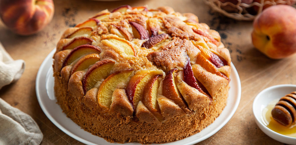 Peach Upside-Down Cake • Crystal Sugar®