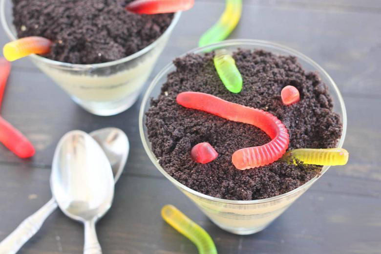 Worm Dirt Pudding Parfaits